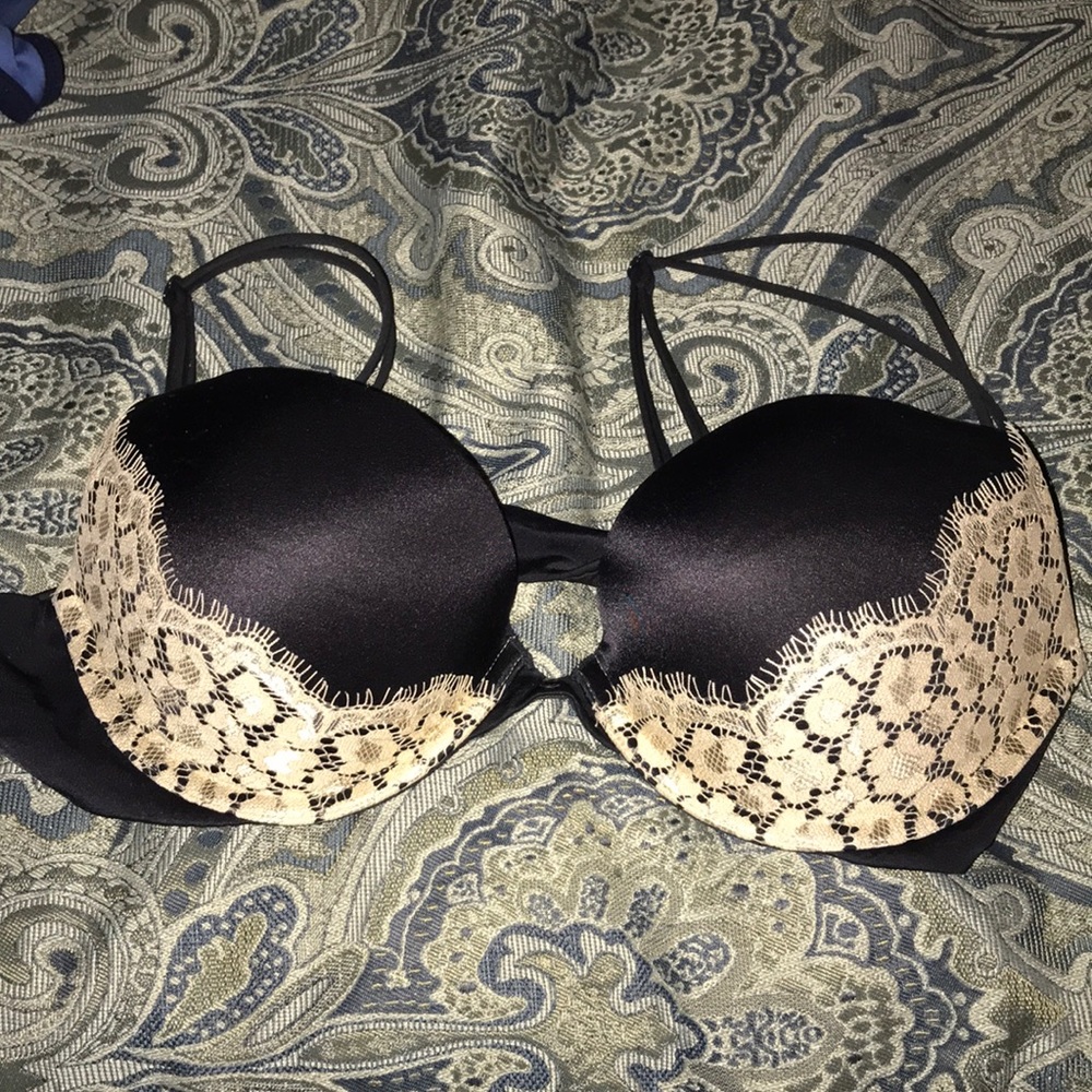 Victoria’s Secret Very Sexy Push up